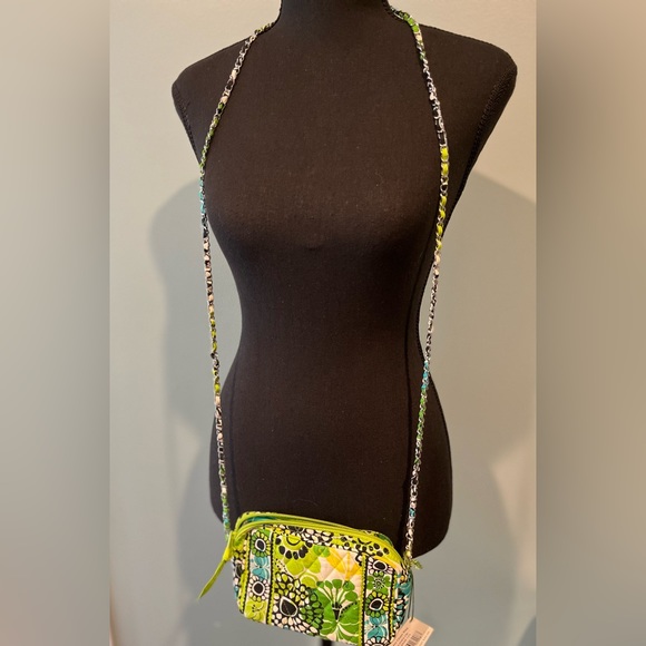 NWT VERA BRADLEY MINI CHAIN BAG - Picture 1 of 5